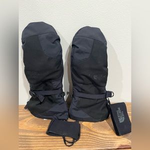 North face ski/snowboard mitten (Medium)